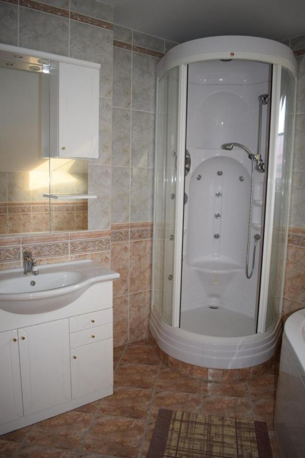 סבידניק Comenius Apartments - Apartmany Na Rohu מראה חיצוני תמונה
