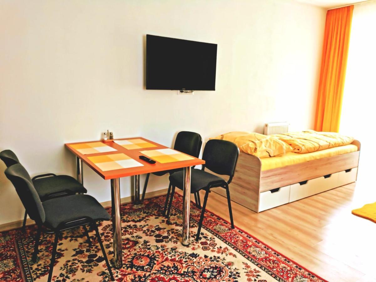 סבידניק Comenius Apartments - Apartmany Na Rohu מראה חיצוני תמונה